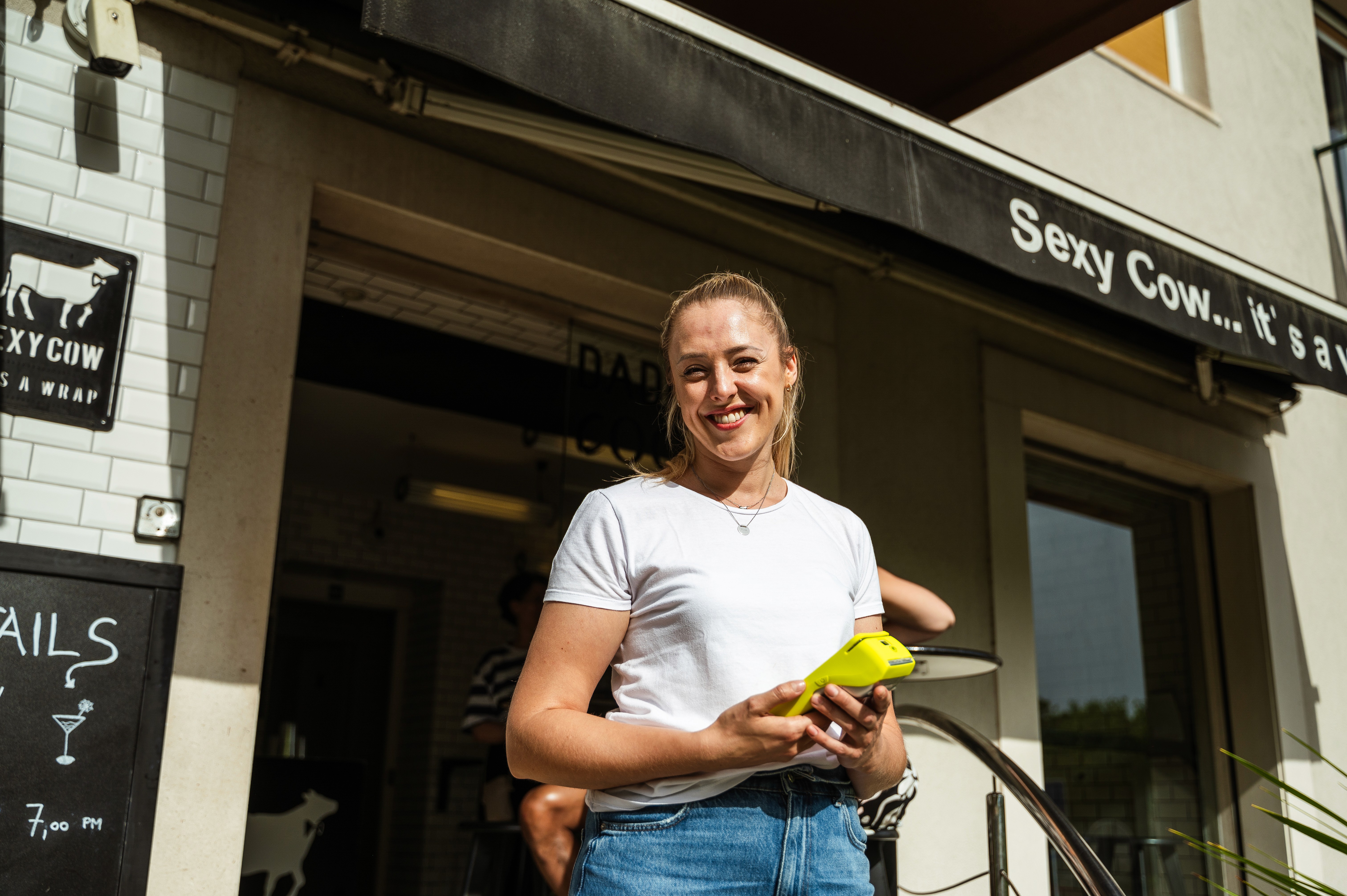 Card machine for mobile business