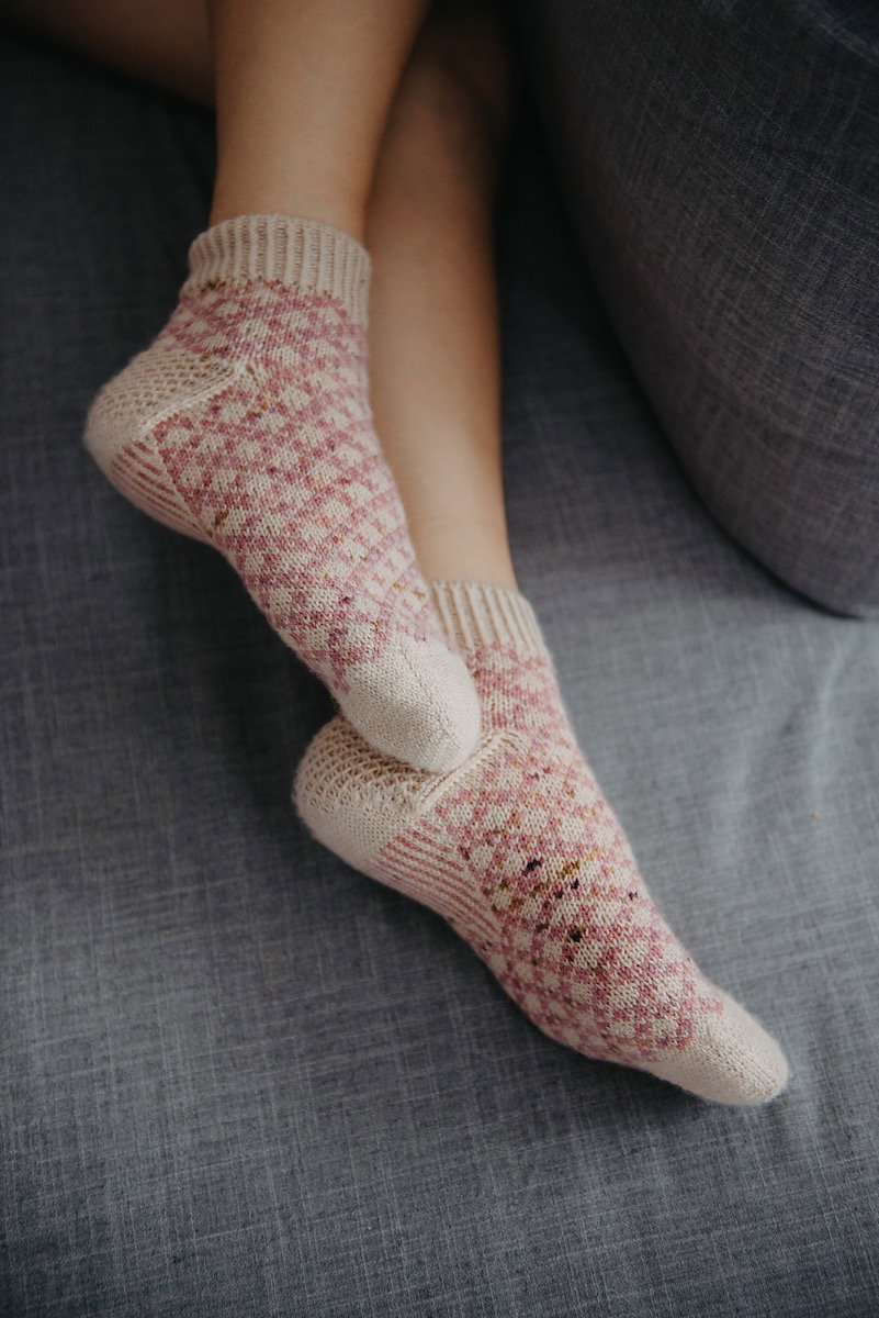 Rhubarb and custard socks knitting pattern by Zanete Knits