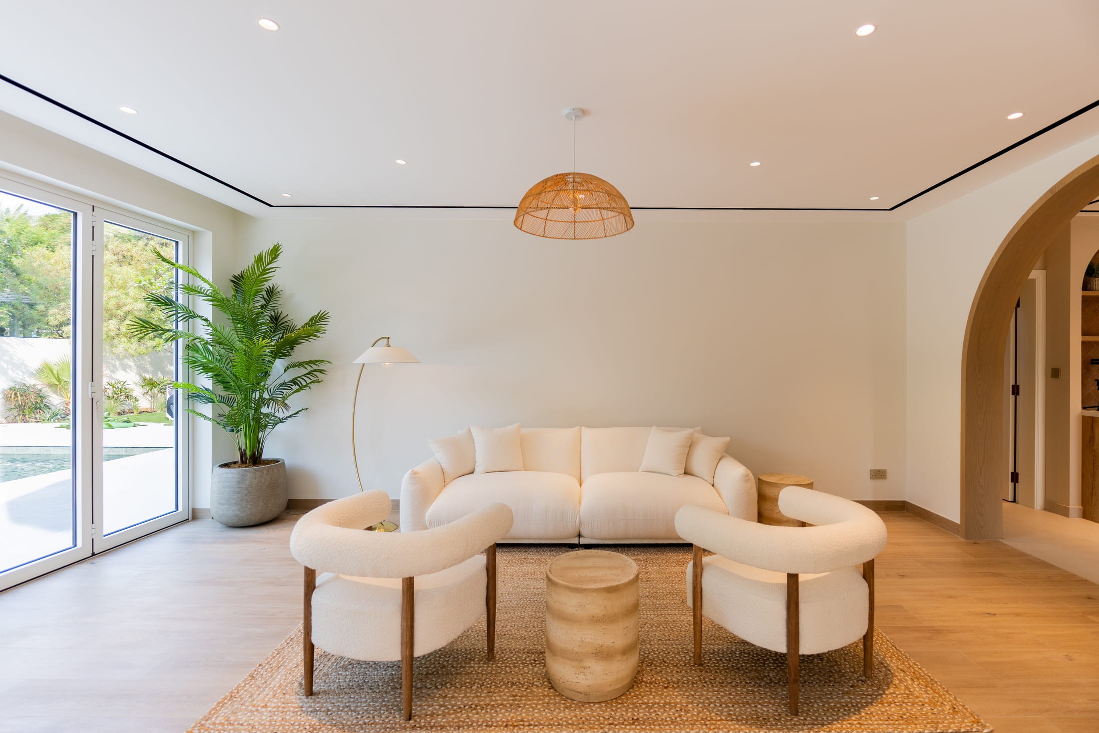 Picture of a villa with a glass window 