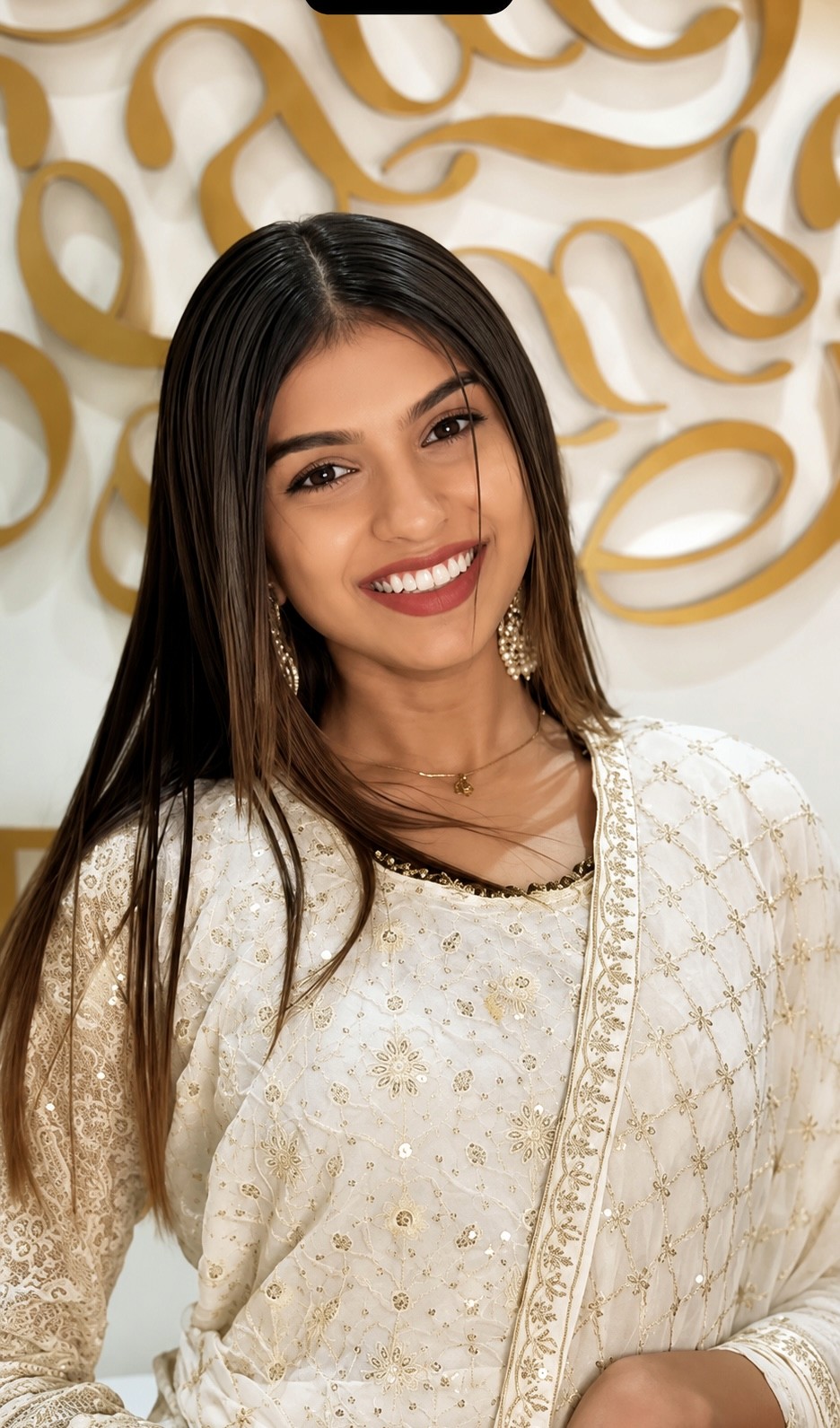 smiling girl of the beauty lounge by DULHAN