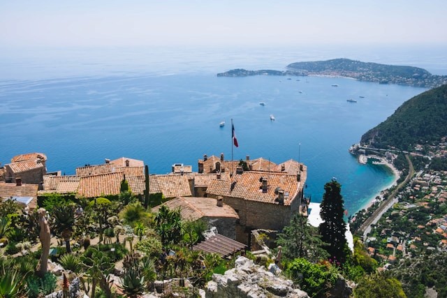 Bord de mer de Beausoleil, un emplacement recherché pour la location saisonnière accompagnée par la conciergerie Croceo