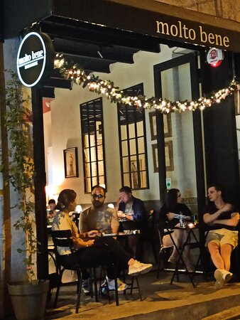 I'm here to capture your memories