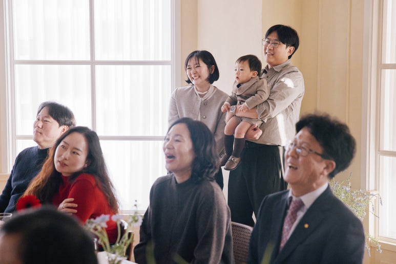 수원 소규모 돌잔치 돌스냅 후기 | 유로브 자연광 아래 피어난 오는계절스냅의 기록