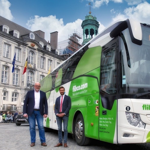 法兰克福哈恩机场：往返市中心的巴士接送票 - 拉岑豪森