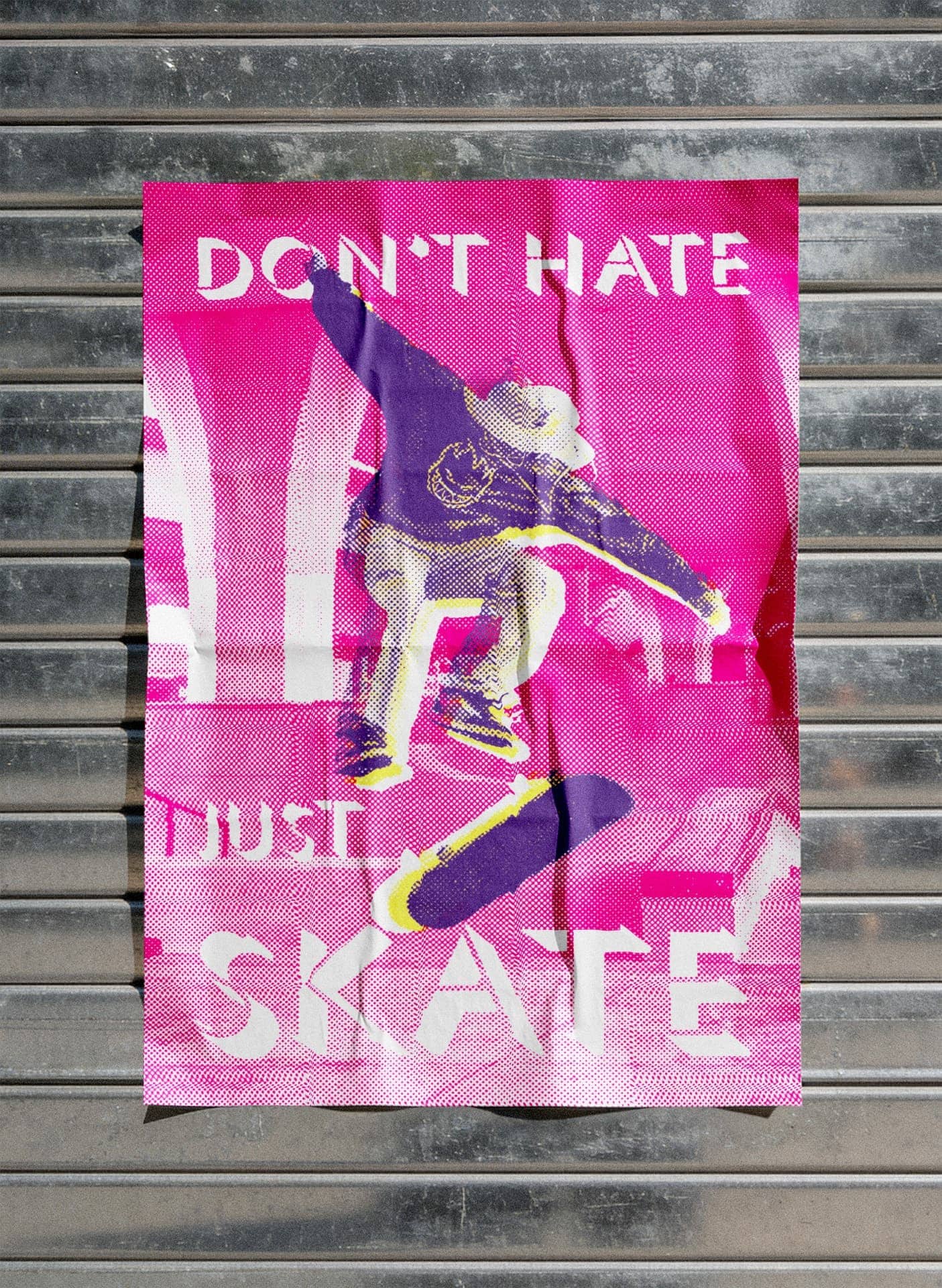 Poster utilisant les points de trame, slogan "don't hate, just skate"