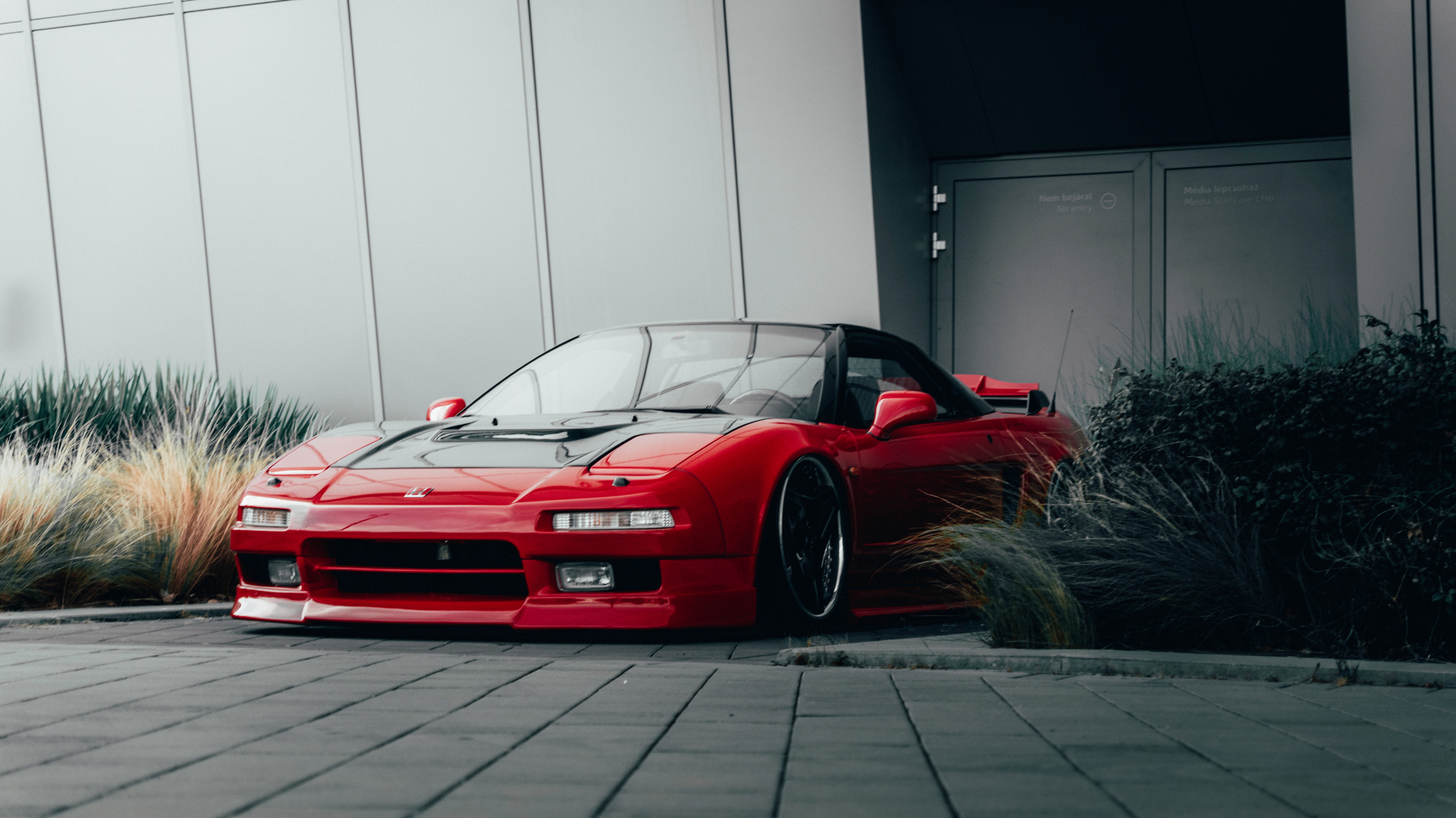 Coach explaining stuff to an athlete