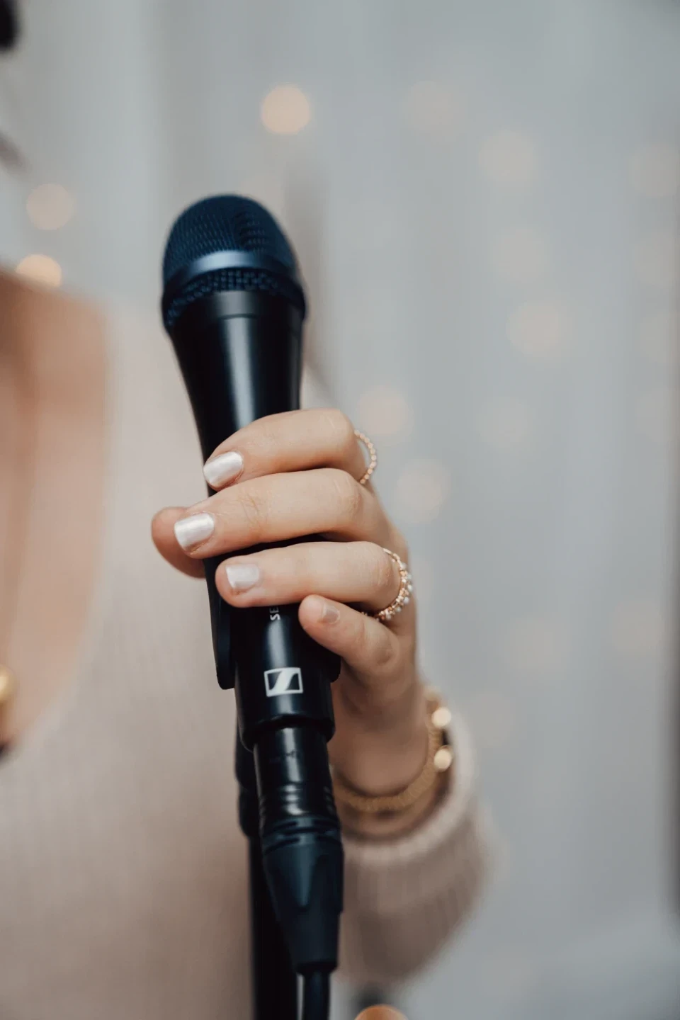 Professionelle Sängerin Corinna Maier für Trauungen und emotionale Augenblicke