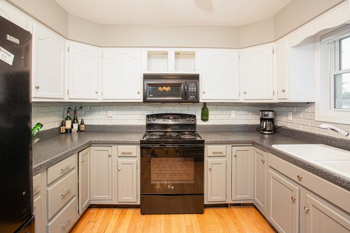 Photo 11 of 404 Ridge Road, Montfort