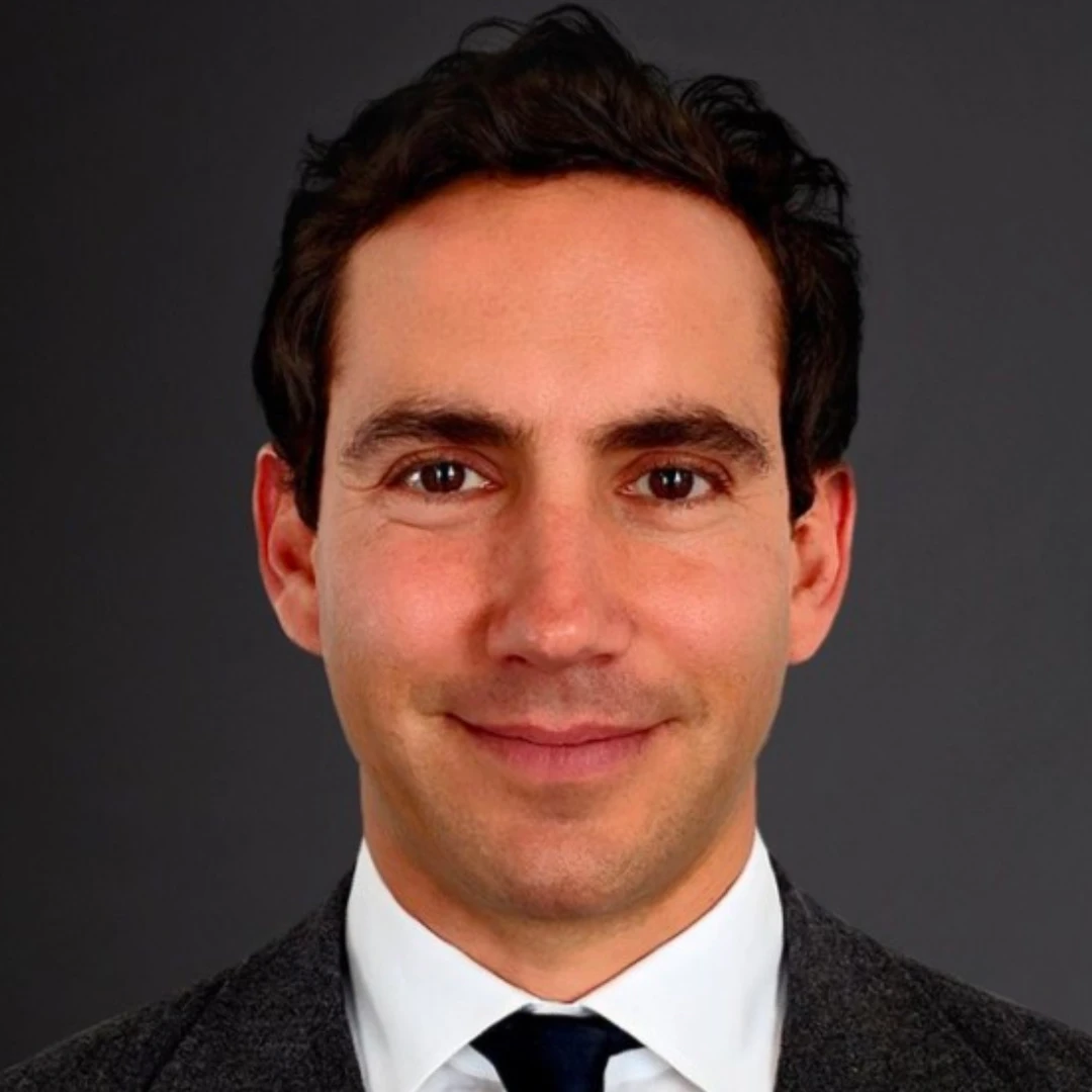 Woman team member photo