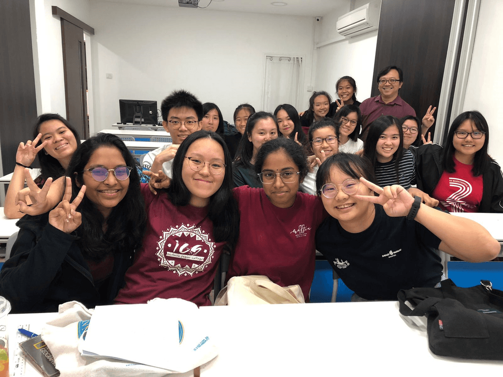 Students group photo at Physics Academy