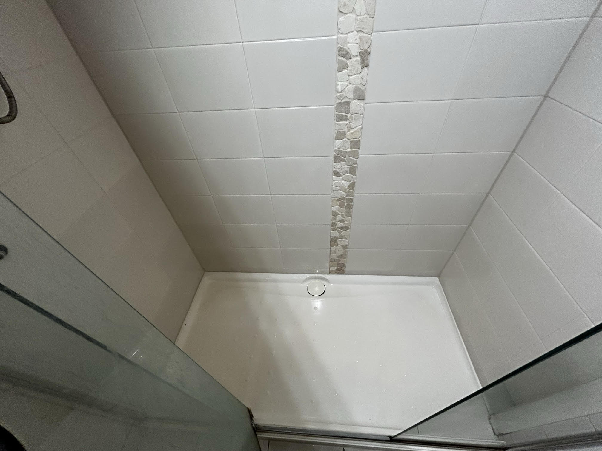 Shower with no build-up after Save n Seal regrouted it