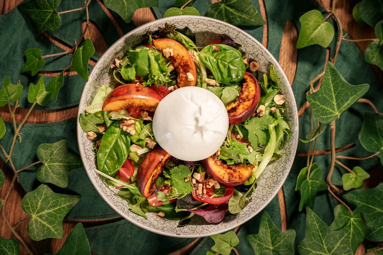 Pan-Fried Peaches and Burrata Salad