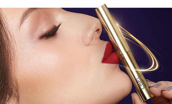 beso a labial Infini