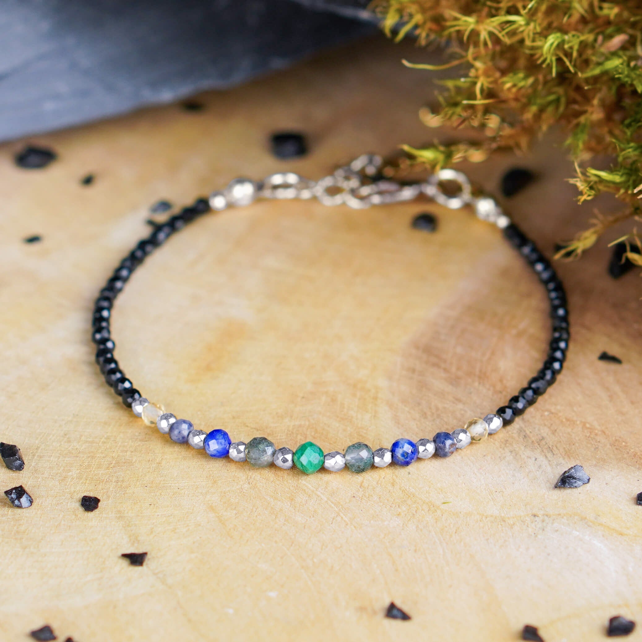 Bransoletka damska zodiakalna idealna na prezent dla pani Byk z kamieniami naturalnymi