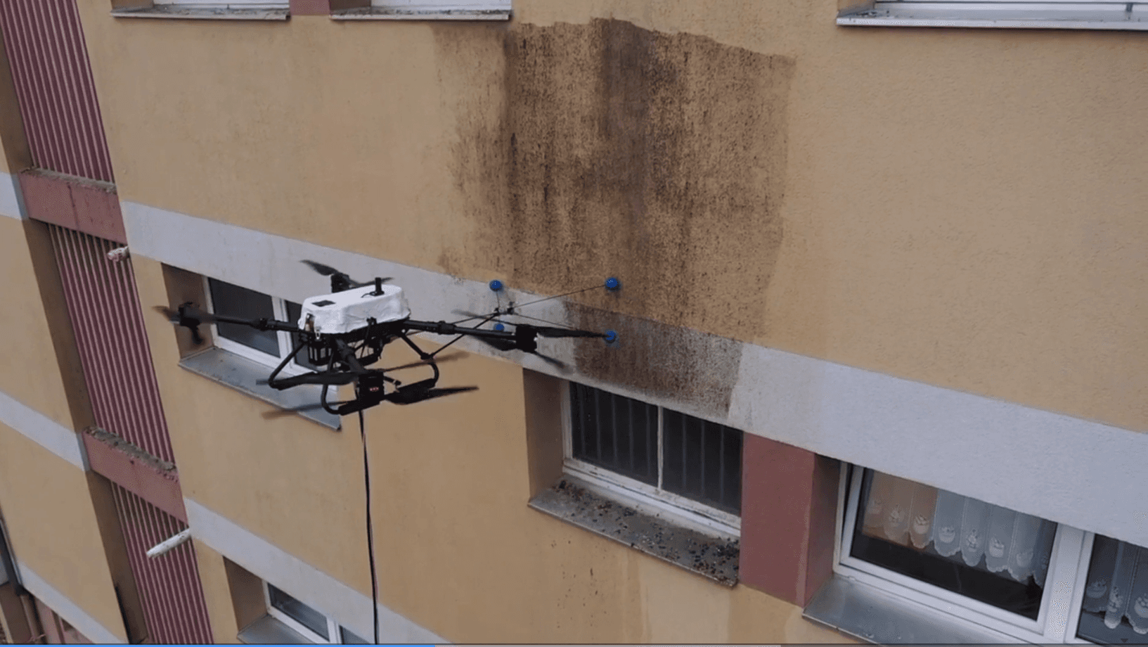 Drone nettoyage façade