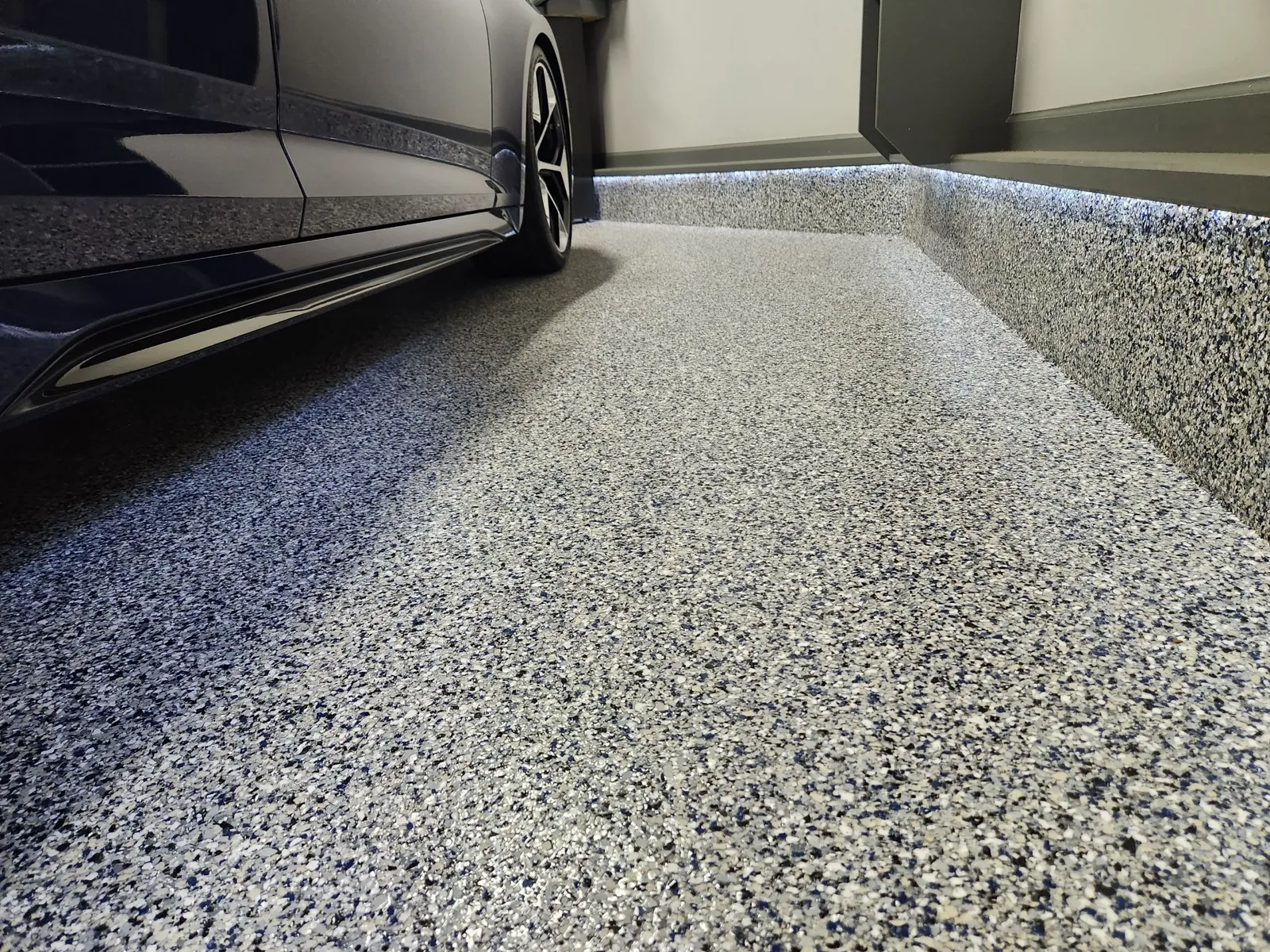 Flake floor systems — Select Coatings project photo