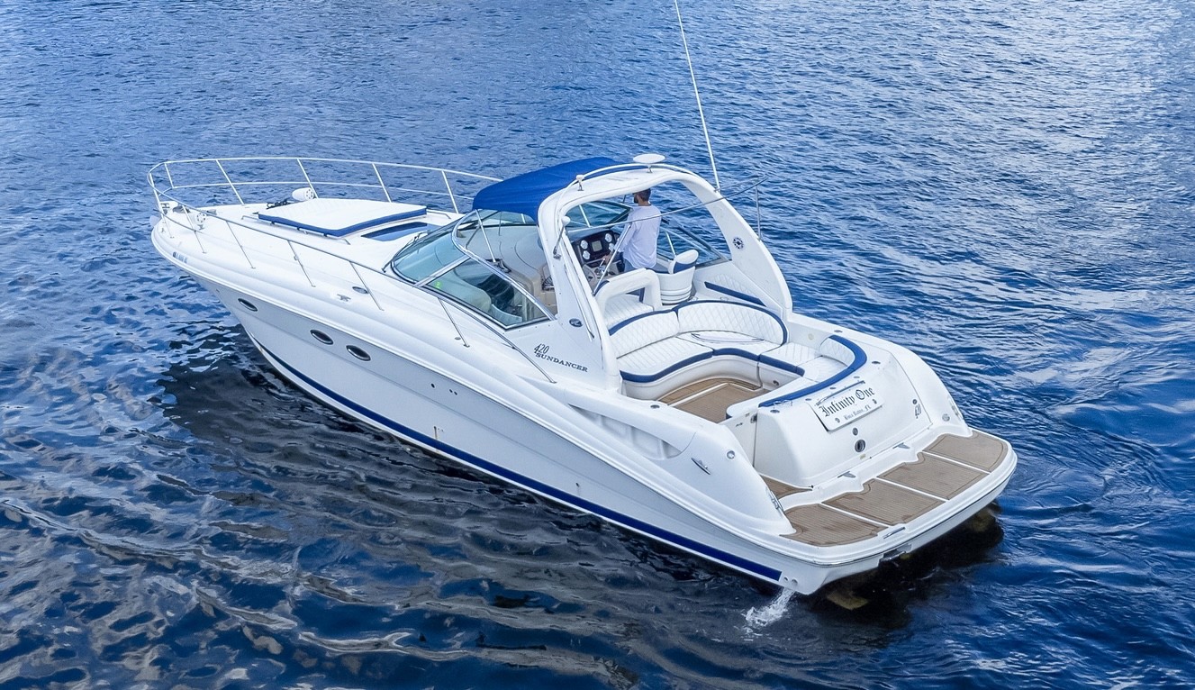 Luxury yacht rental Miami – SeaRay SunDancer 50' available at Monarc VIP