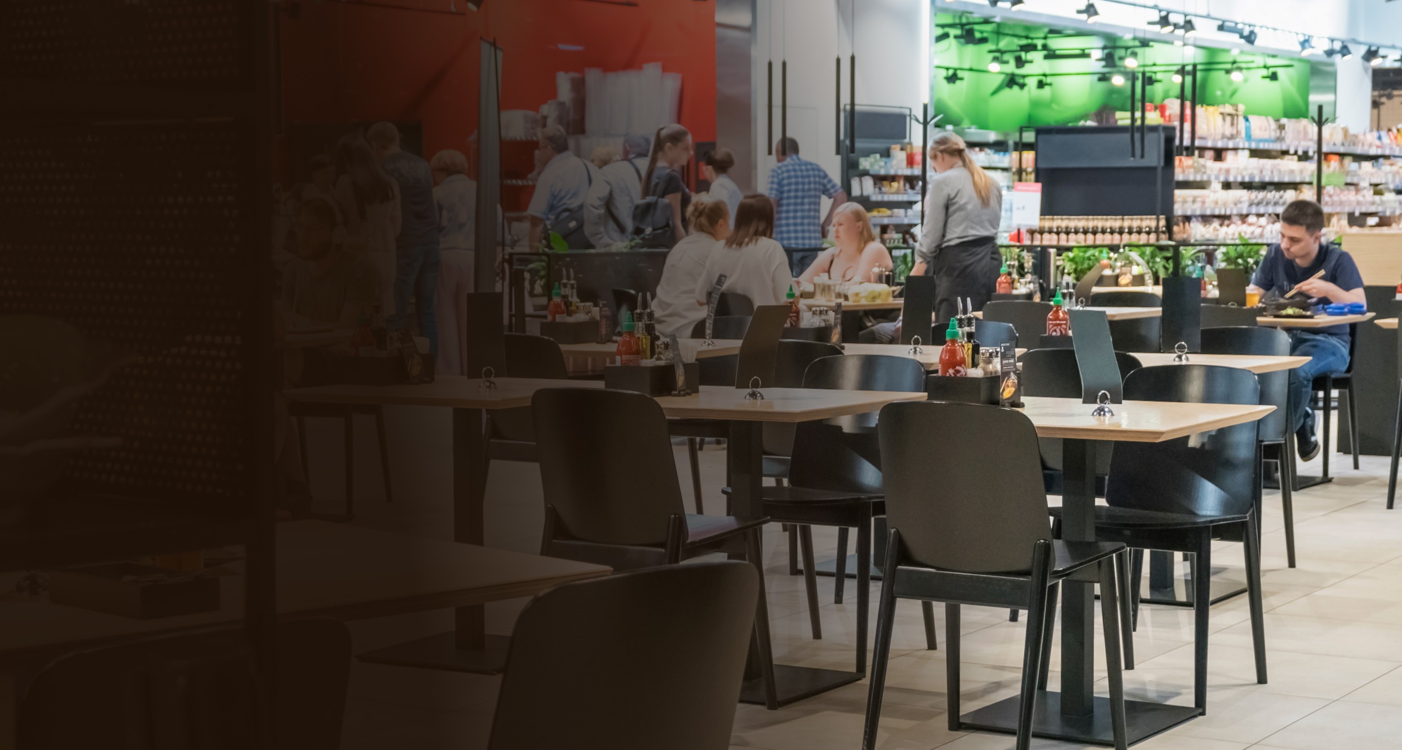 customers in mall food court