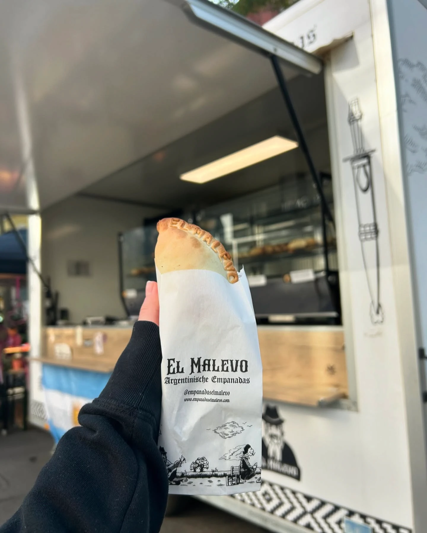 packaging design El Malevo