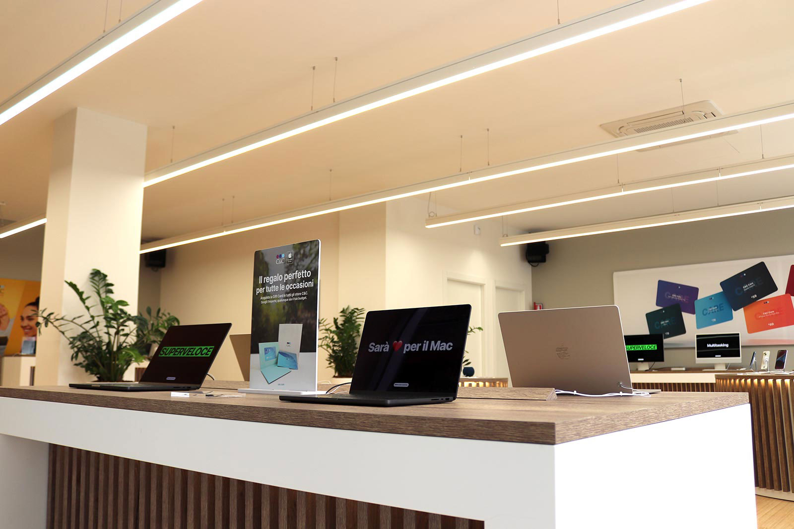 C&C Busto Arsizio - Apple Authorized Reseller and Service Center