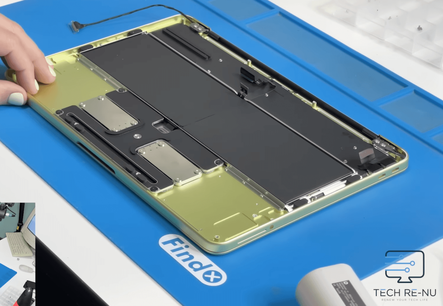 MACBOOK NEO TEAR DOWN IMAGE