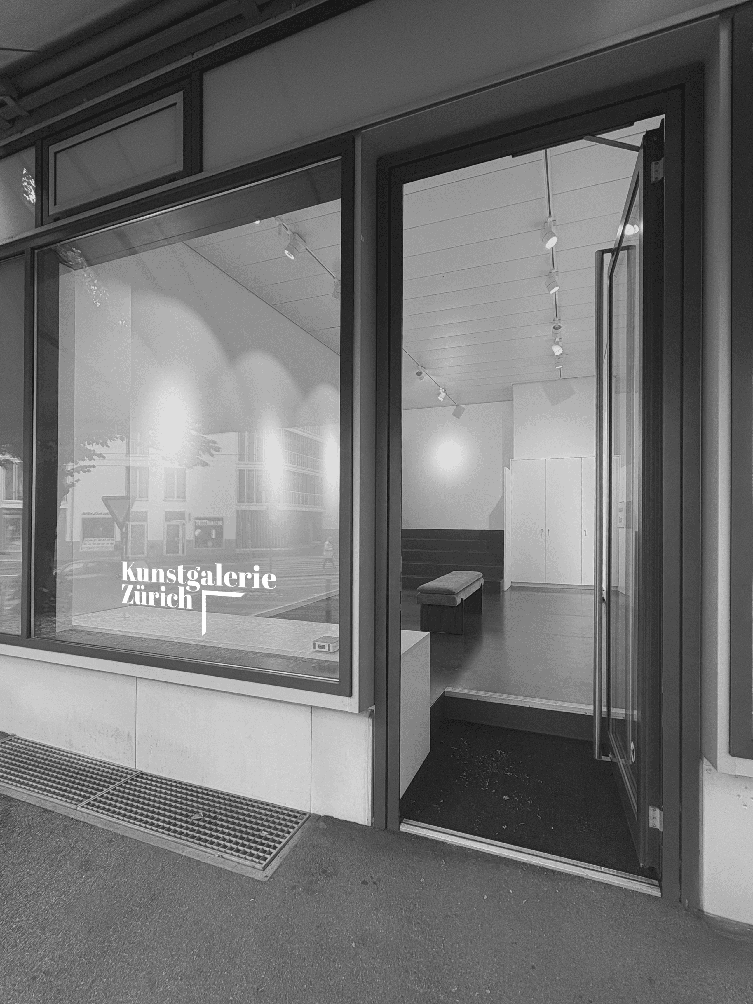 Ein klarer, heller Raum für Kunst am Hottingerplatz Zürich