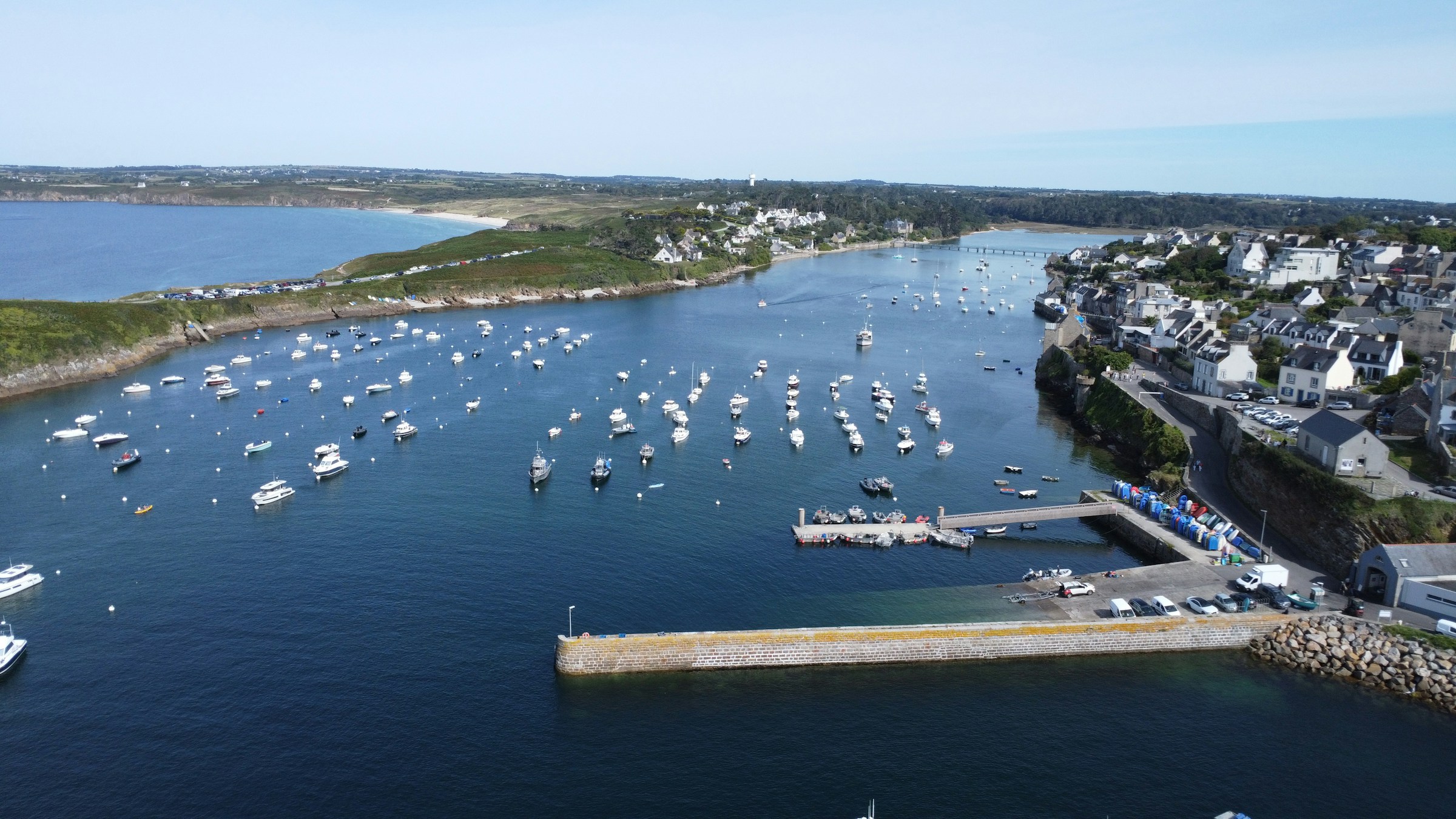 Paysage de la Côte d’Émeraude à proximité des logements AJAMO.