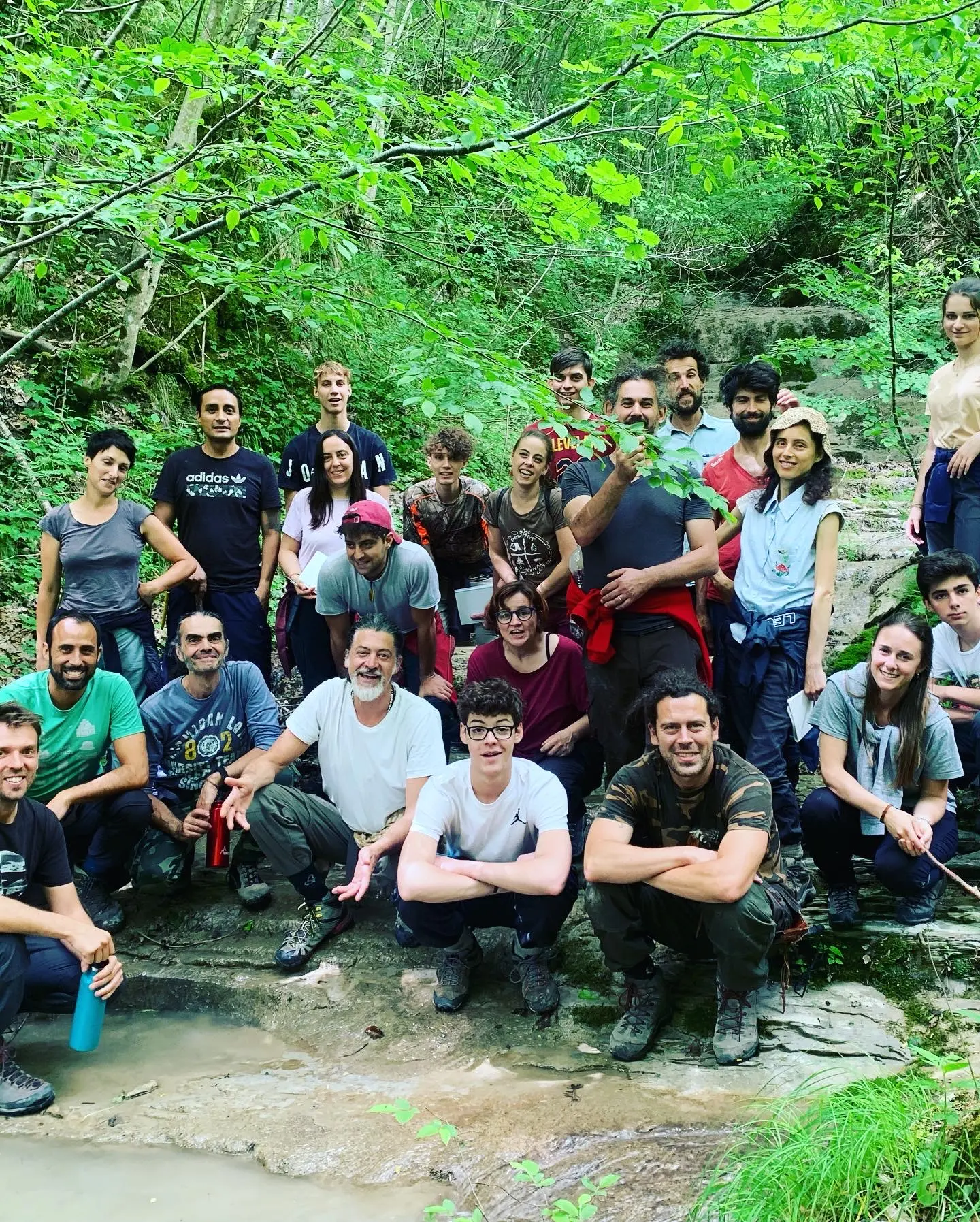 Andrea Modesti, istruttore di survival e bushcraft, esperto in campi avventura per ragazzi e corsi di sopravvivenza outdoor