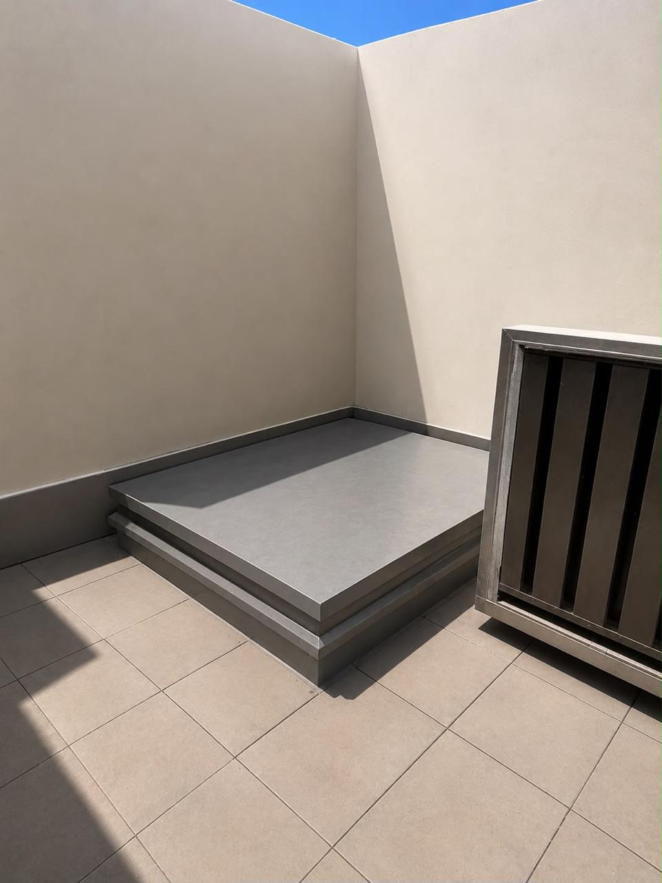Project Image Vertical