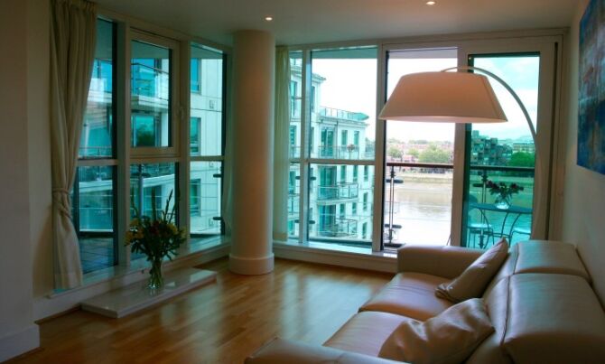 Stunning flat overlooking the Thames