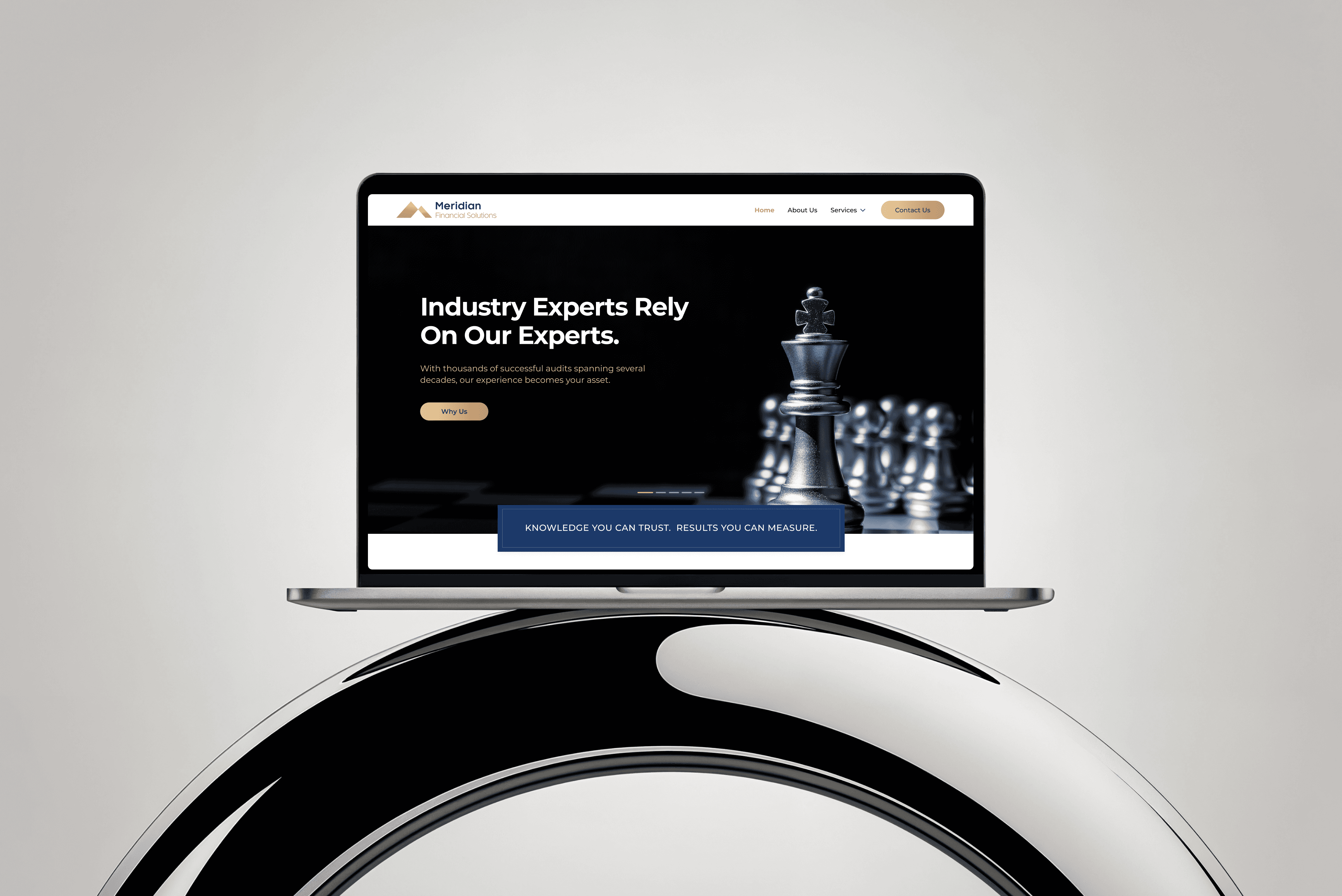 A mockup of a Macbook placed on a ring