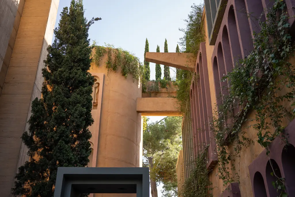 Exterior del edificio La Fábrica de Ricado Bofill