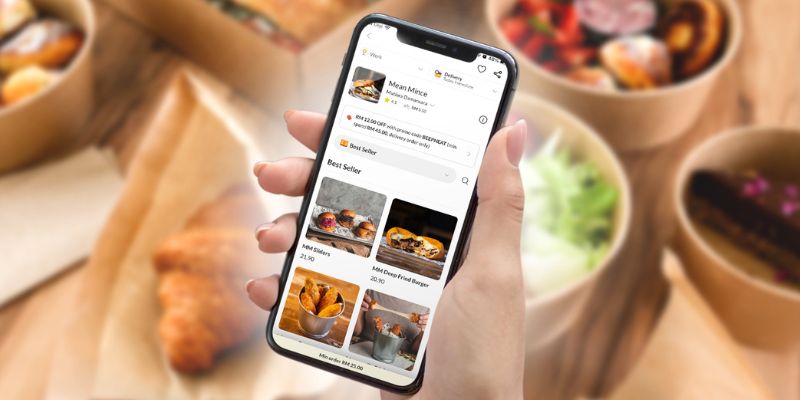 A customer orders from an online menu