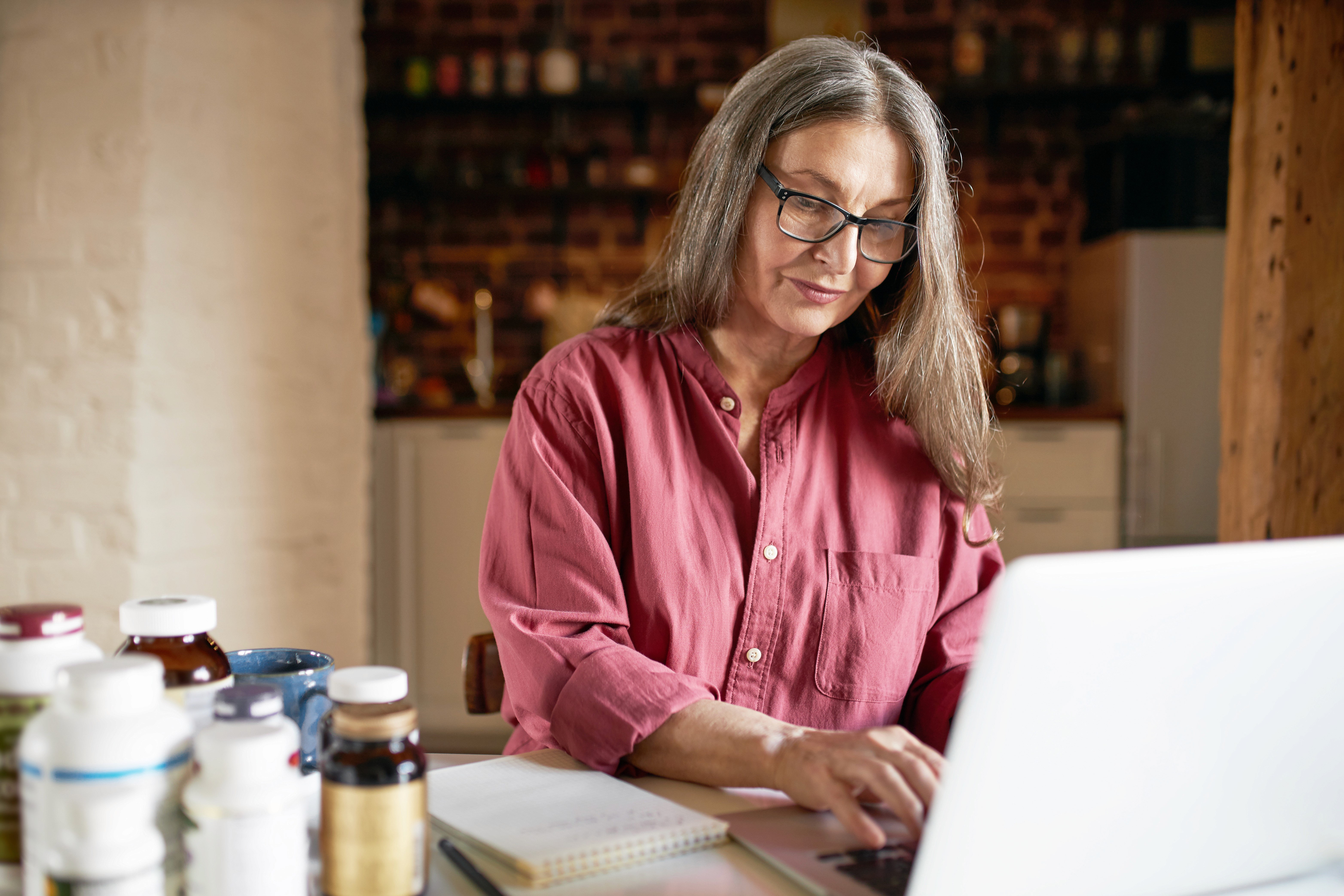 woman researching medication