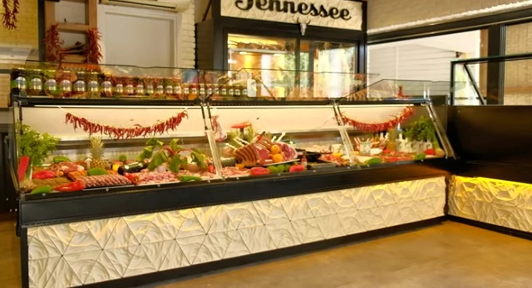 Restoran ve şarküteri dekorasyonu için KLIMT model beyaz geometrik beton kaplama