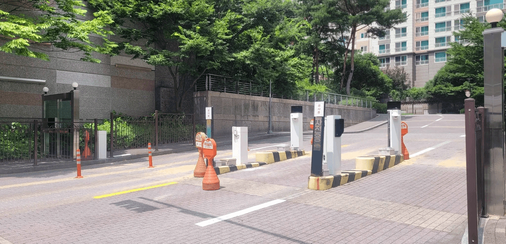 부산 예가 아파트의 한화비전 모플 주차차단기 이미지