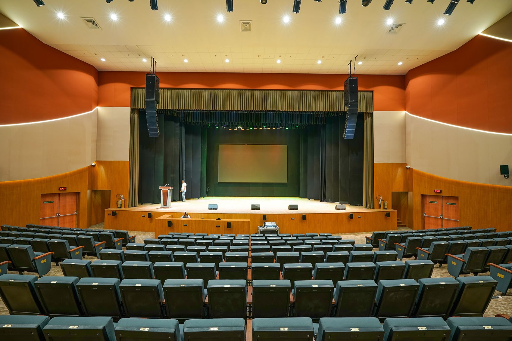 Surat Auditorium