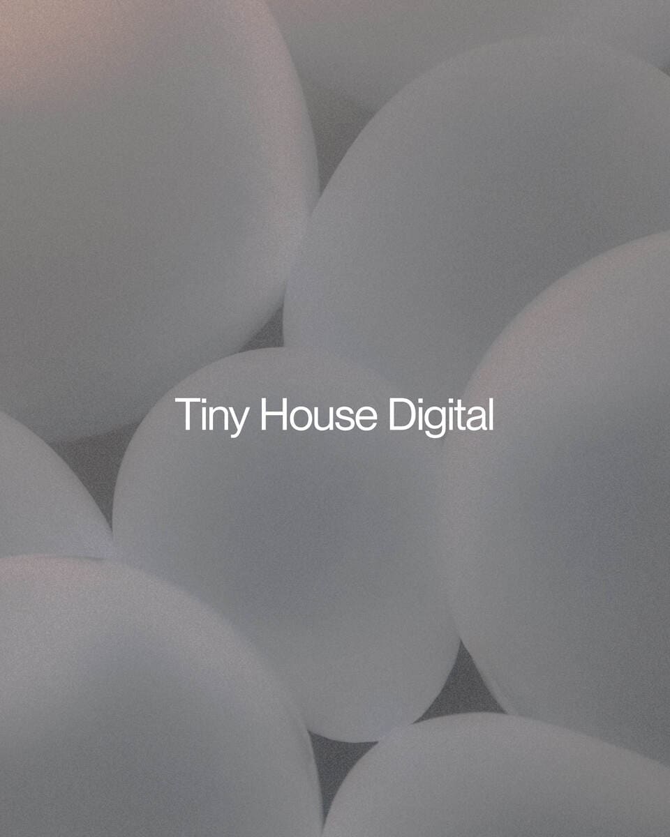 Organic soft shapes with th logo of Tiny House Digital.