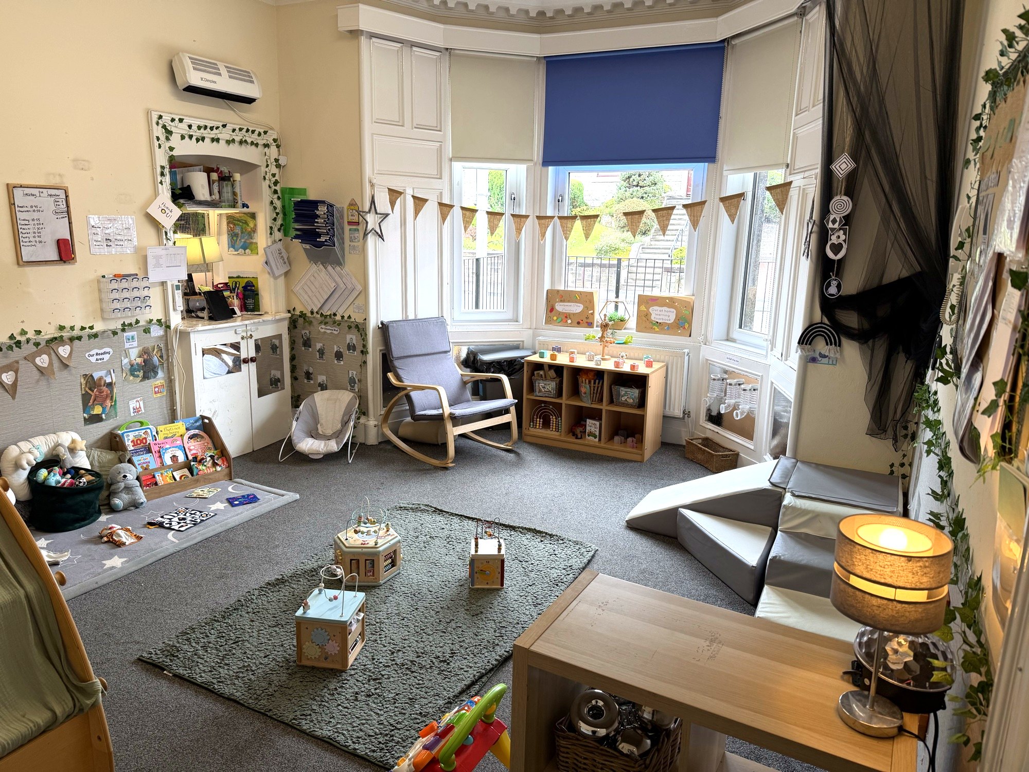 Dazzlers Room 1