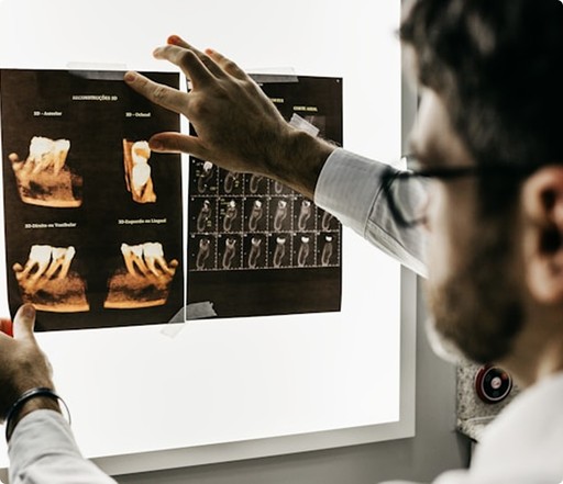 Analyse radiographique au centre dentaire de Poissy
