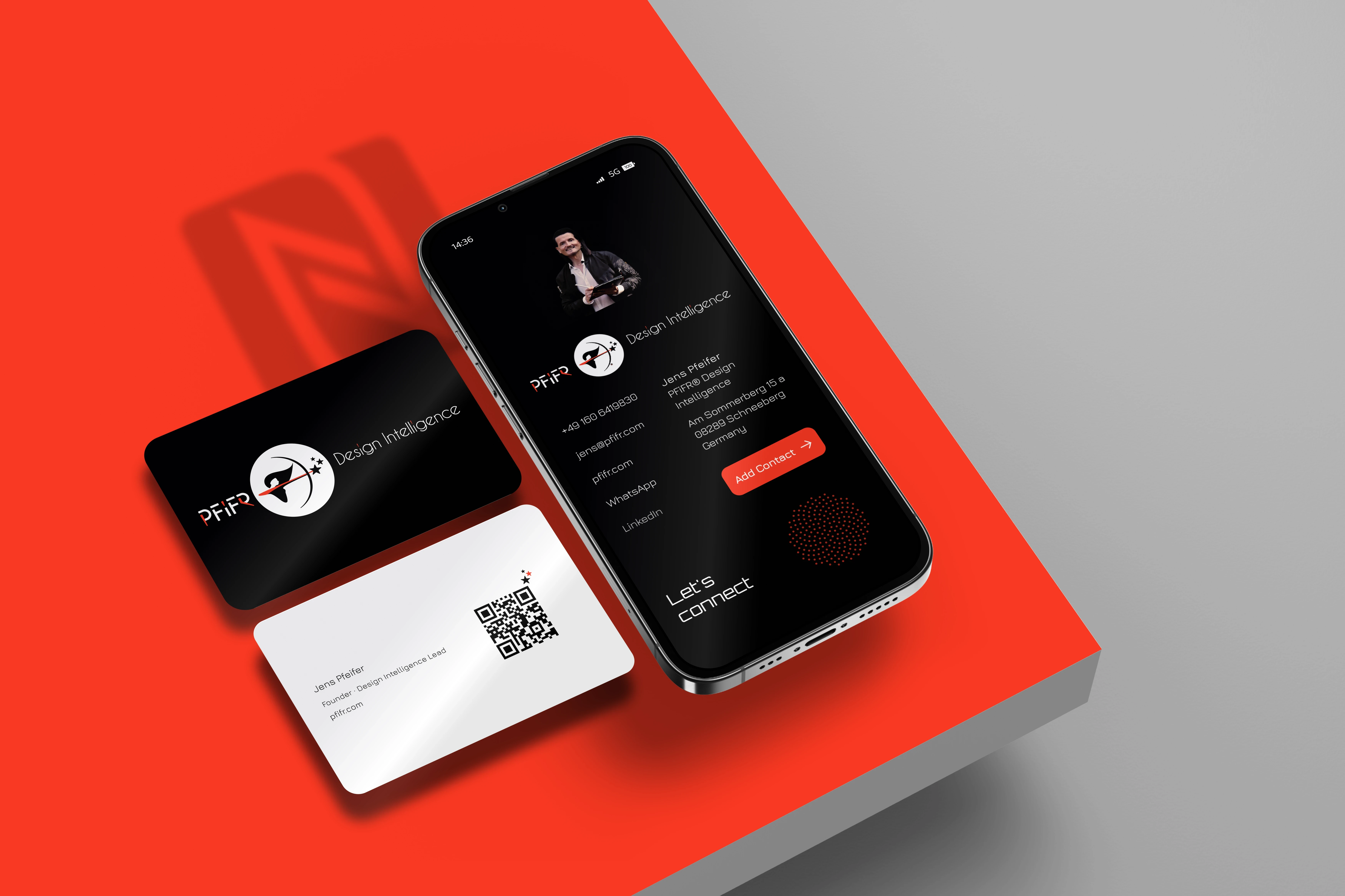 PFiFR® digitales Visitenkartensystem mit NFC-Karte, QR-Code und mobilem Interface zur sofortigen Speicherung von Kontaktdaten