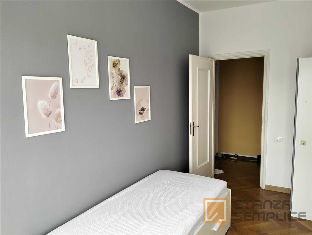 10 sqm room in Via Cavalli, Torino