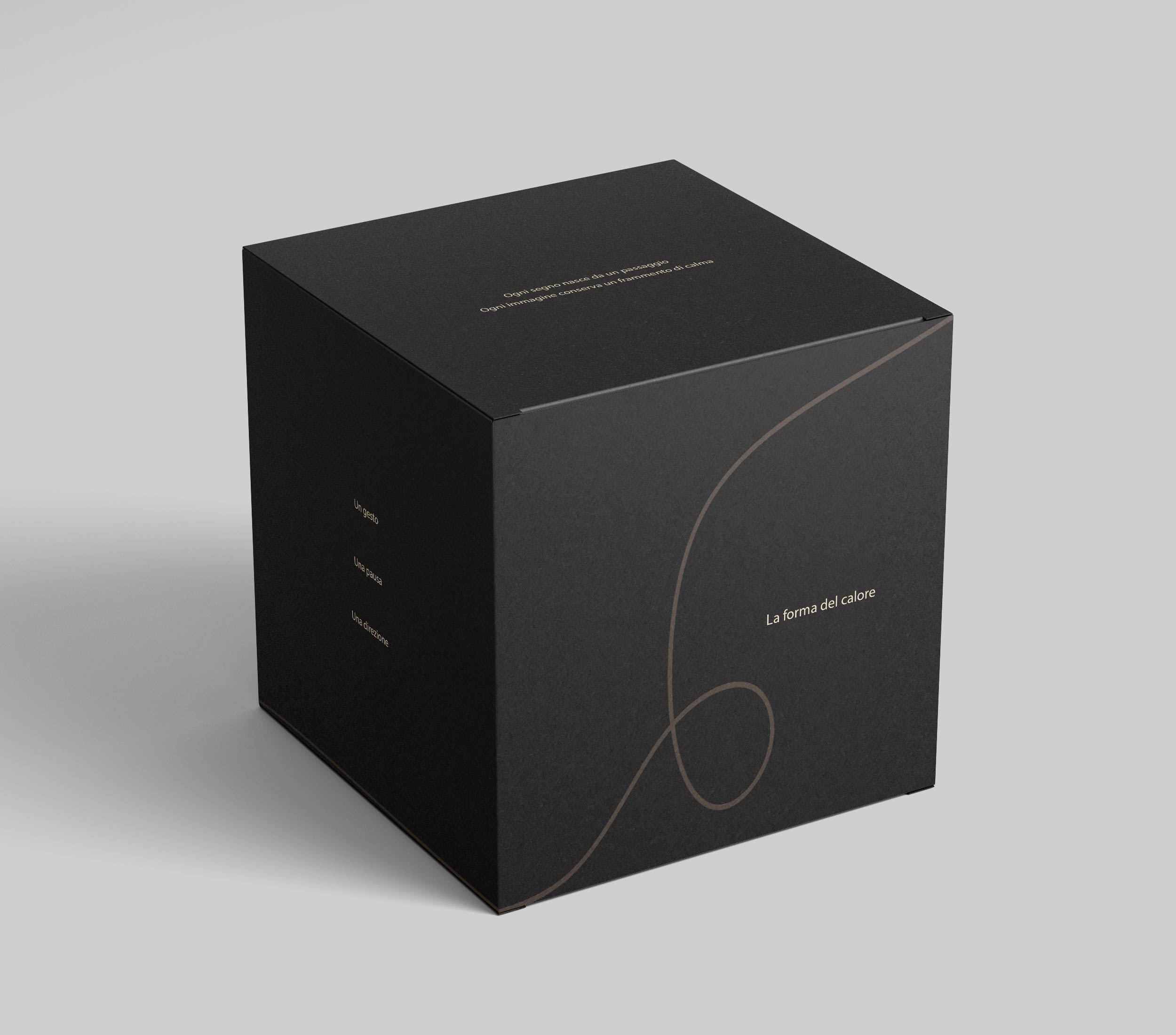 Packaging concept minimal per progetto di brand identity visiva ispirato al rituale e al calore.