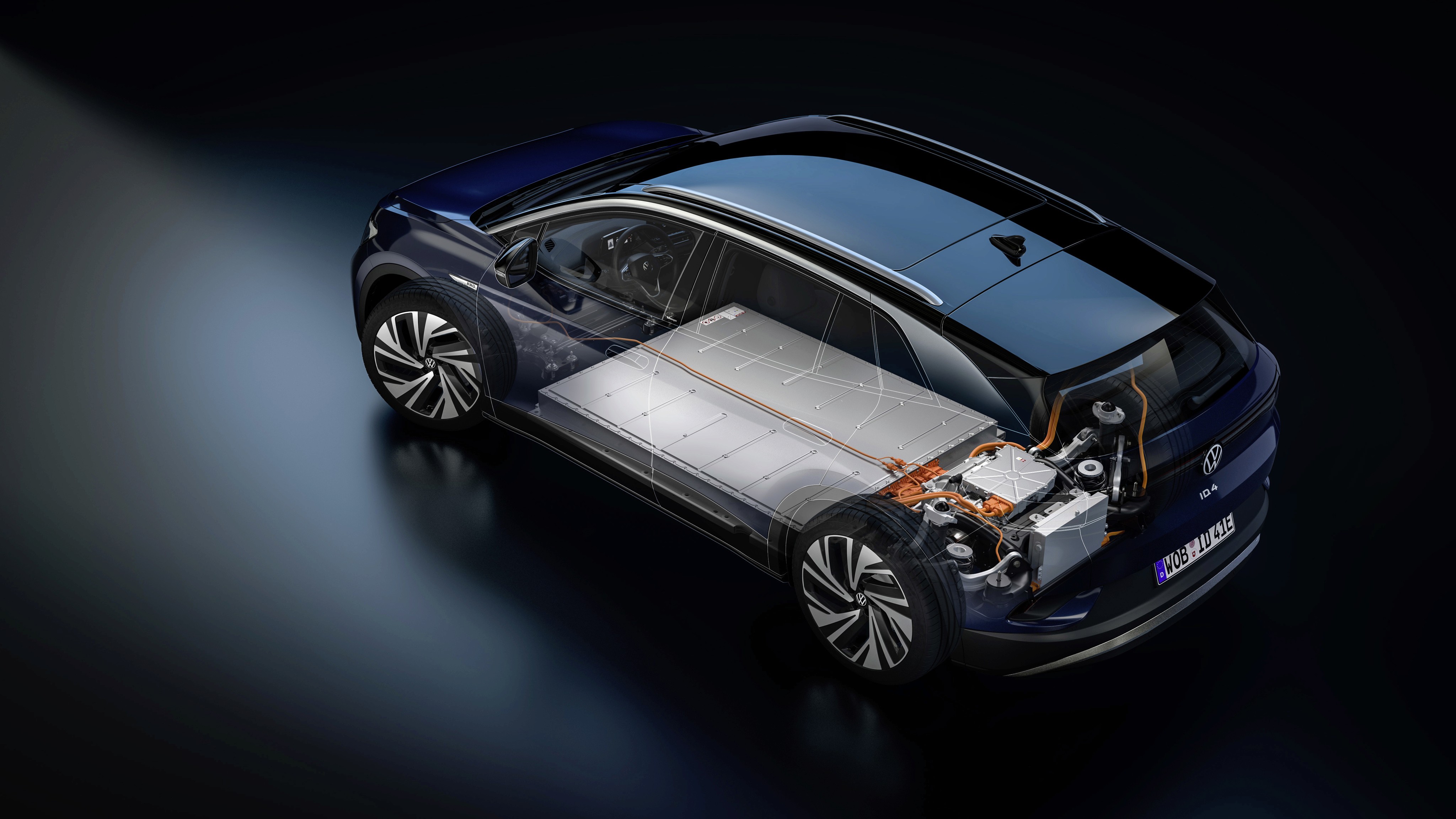 Volkswagen ID.4 en coupe technique avec pack batterie, architecture électrique et éléments du châssis apparents
