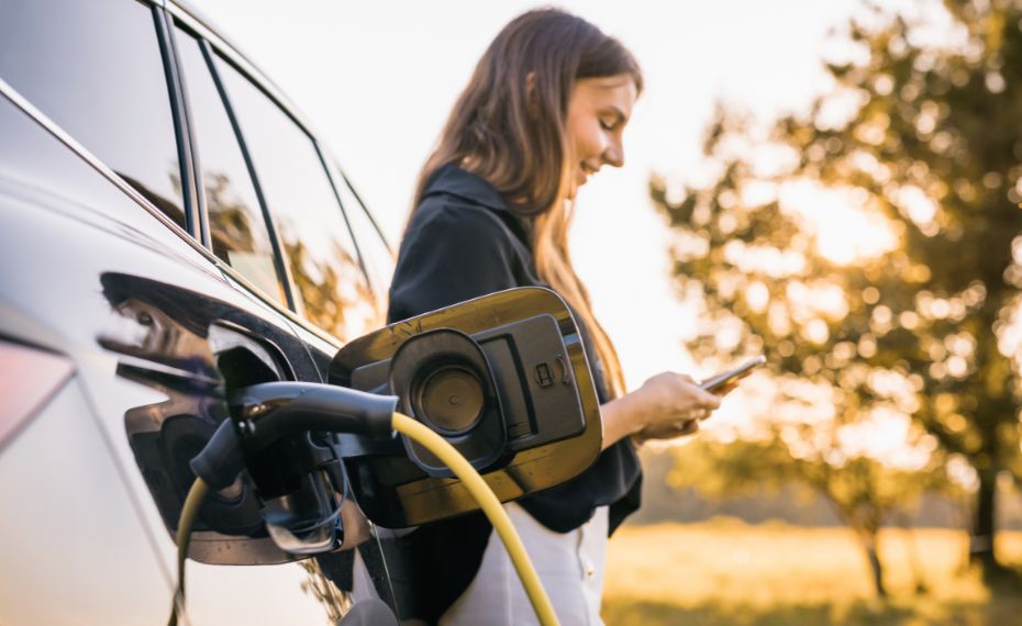 Estudo "EcoDrivers" mapeia preferências do consumidor de carros elétricos no Brasil