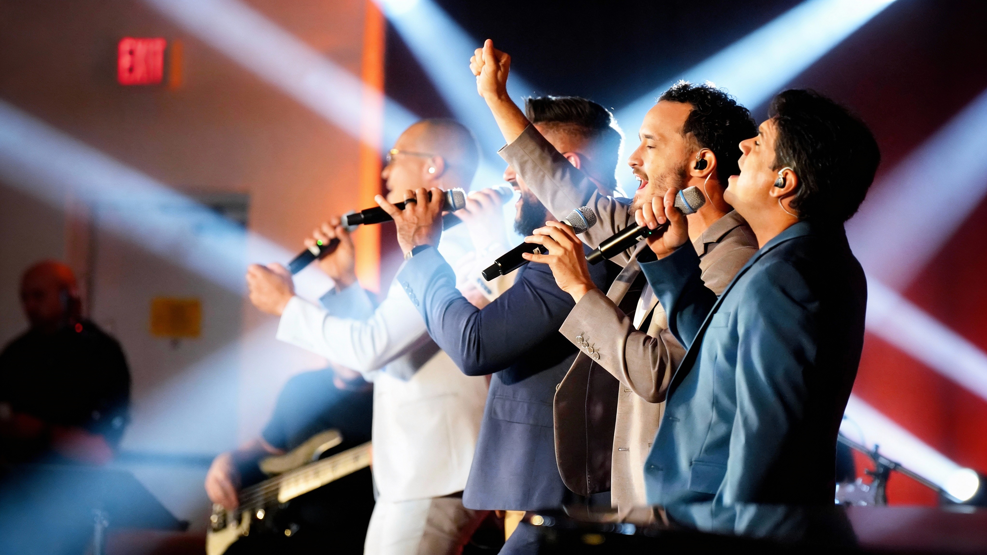 vocal group singing live