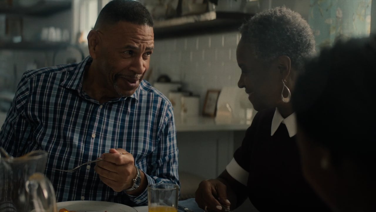 Still from Commerce Bank - Connection - 30sec
