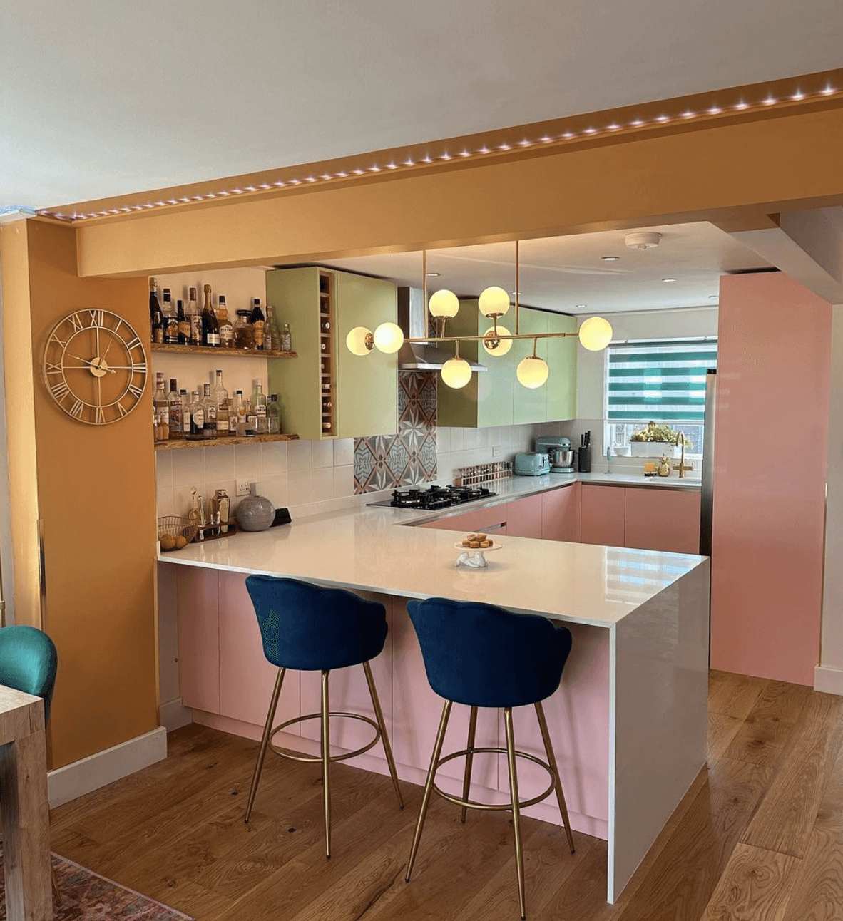 fitted kitchen