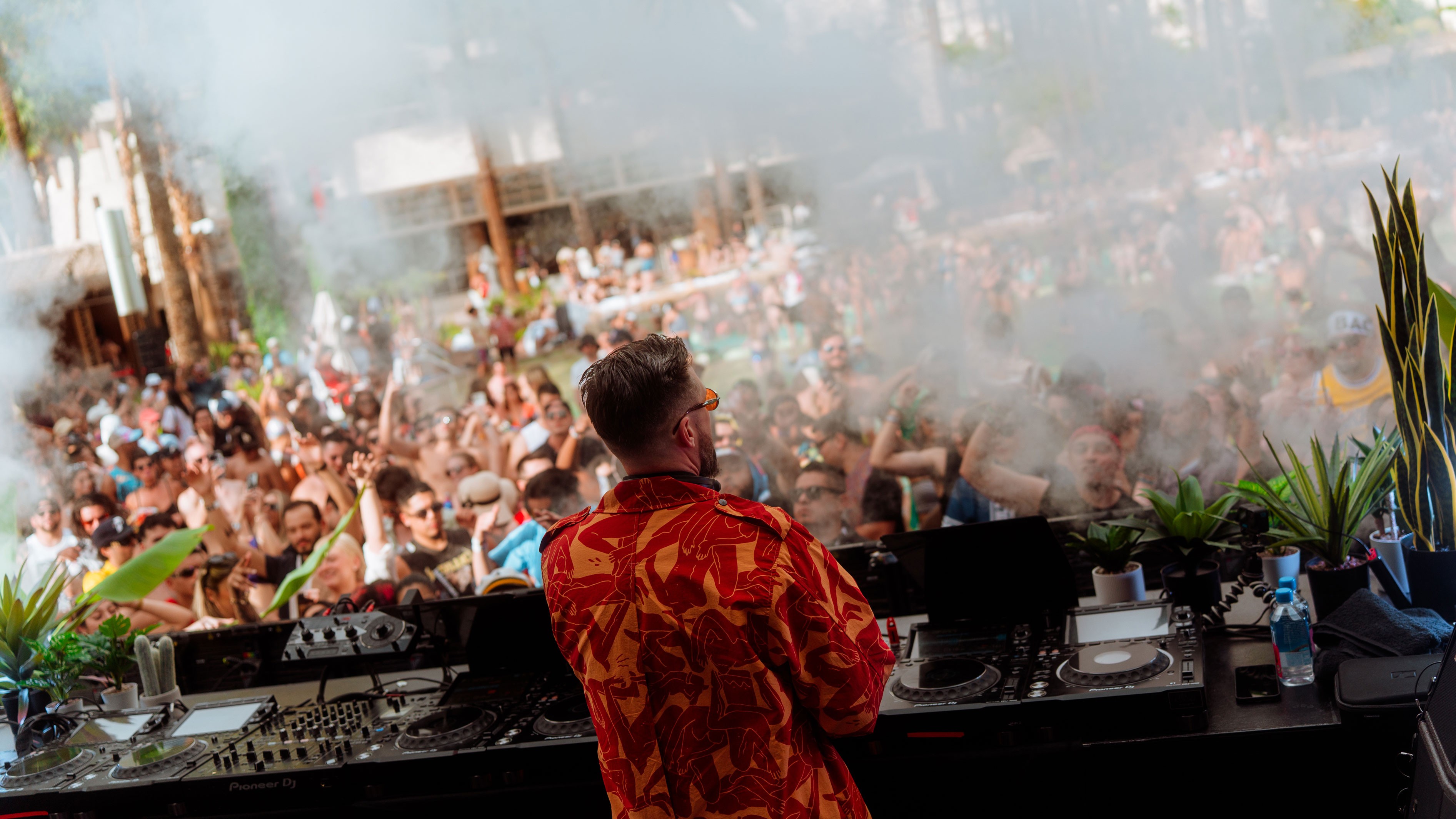 DJ performing at Hotel EDC pool