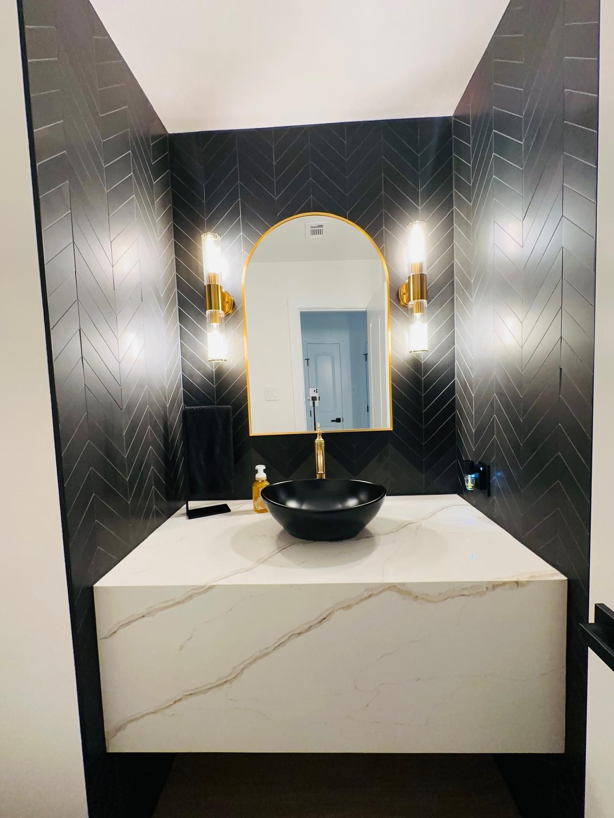 worker on laboratorium